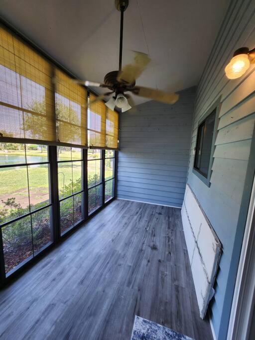 Townhouse Of Tranquility Apartamento Little River Exterior foto
